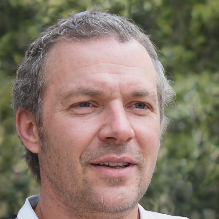 Portrait von Leander Grimm